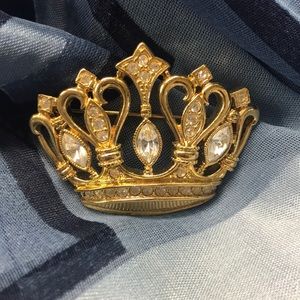 Vintage crown pin